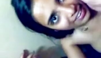 تدعو بيب BF سكس ديوث مترجم عربي الفاسقة إلى حفرها